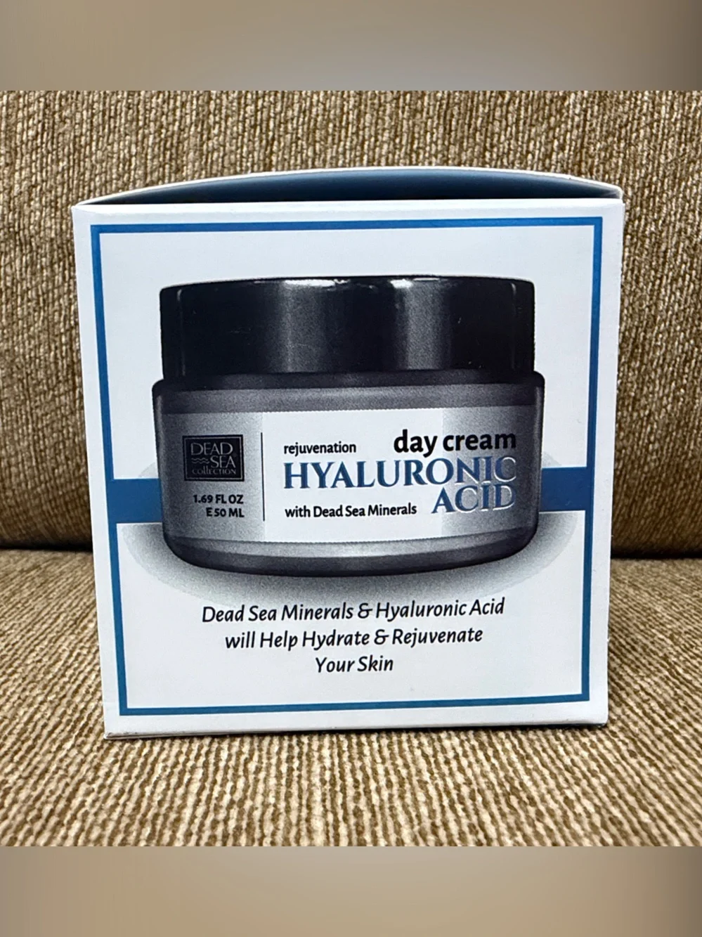 Hyaluronic Acid Day Cream with Dead Sea Minerals - White & Blue Box New